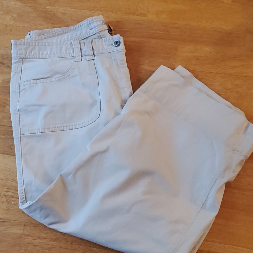 Chicos Platinum Cropped Pants size 16